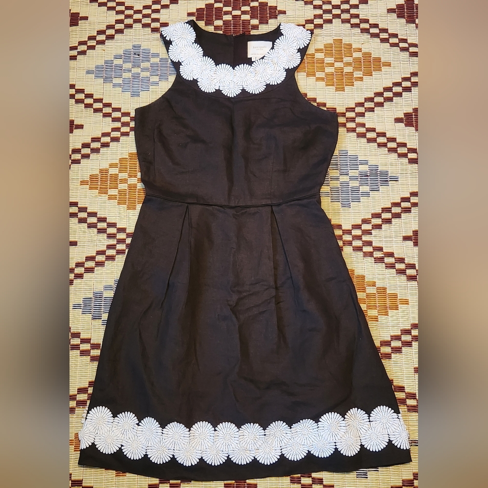 Kate Spade Brown Linen Dress bordered with White flowers. Sz 6. EUC